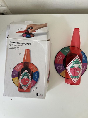 Spin the Bottle game like new