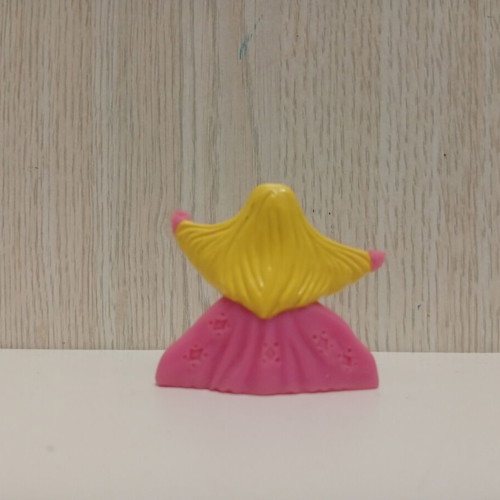 Algida Kinder Surprise Joy 2003 Heroic World Fairytale Princess figure used
