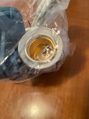 E27 light socket new with switch and clip