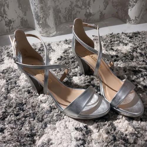 Ragazza 41 silver leather heels like new