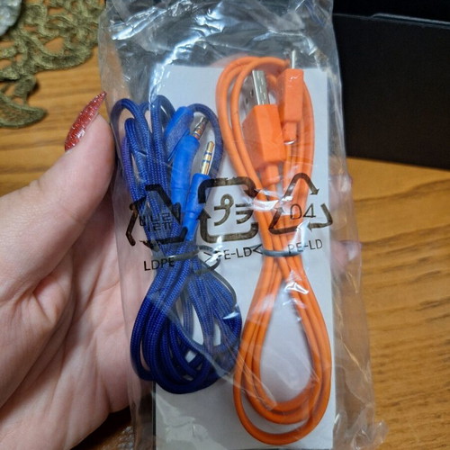 Ακουστικά Ασύρματα/Ενσύρματα On Ear JBL E45BT μπλε καινούργια με 16 ώρες λειτουργίας