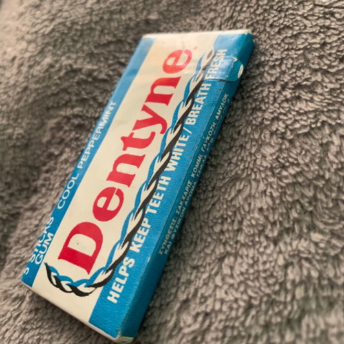 Dentyne gum used, 80s Greek packaging
