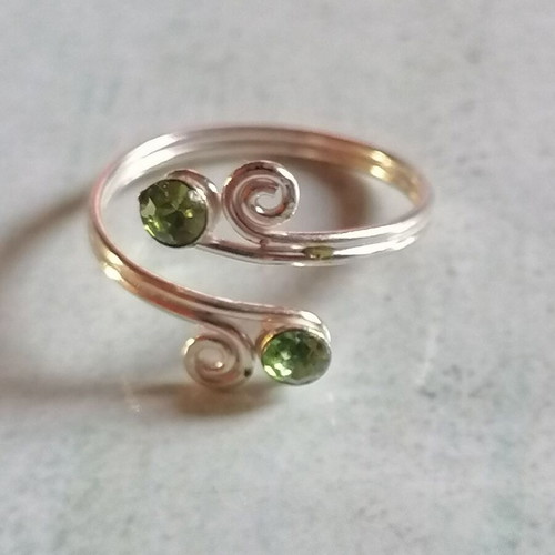 925 Silver Spiral Toe Ring with Green Strass New