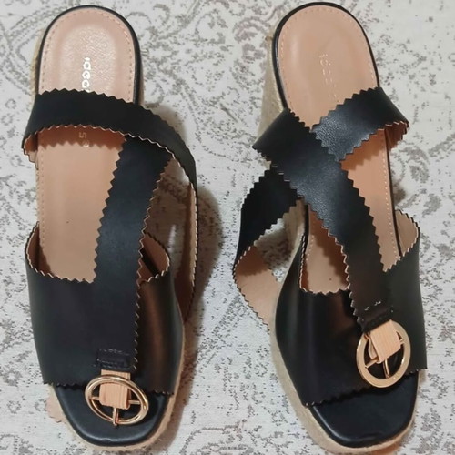 Ideal Shoes boots size 38 like new