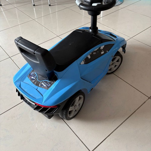Lamborghini Ride-On Car used, blue/black