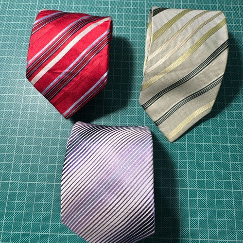 Tie Rack ties like new, pack of 3 multicolored