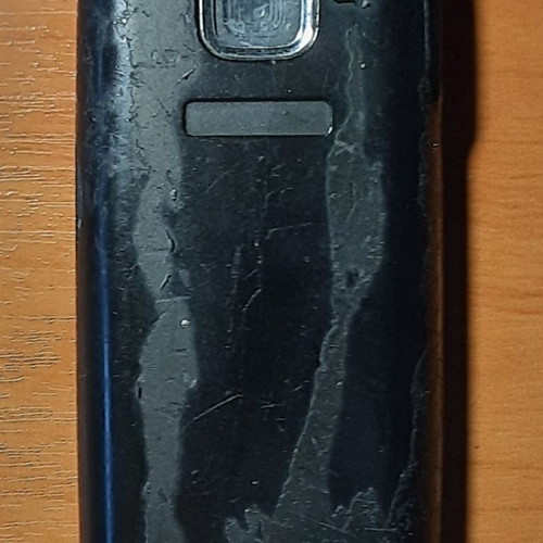 Nokia 2330c-2 cell phone used, working with battery and charger