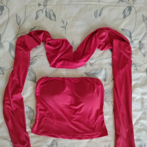 Decoro strapless crop top with padding and scarf, red