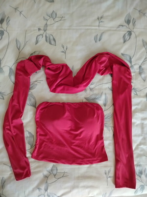 Decoro strapless crop top with padding and scarf, red