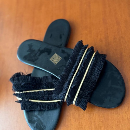 Flat shoes size 41.5 black with gold details like new