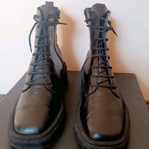 Fratelli Petridi leather black ankle boots like new, size 36-37