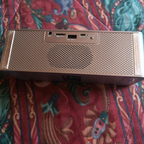 Navon Radio Clock with Bluetooth and NFC like new