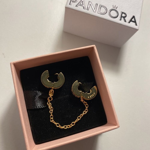 Pandora safety chain with logo 14K gold plated and zirconia like new