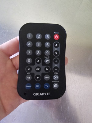 Gigabyte дистанционно управление употребявано за PC TV тунер карти или донгъли