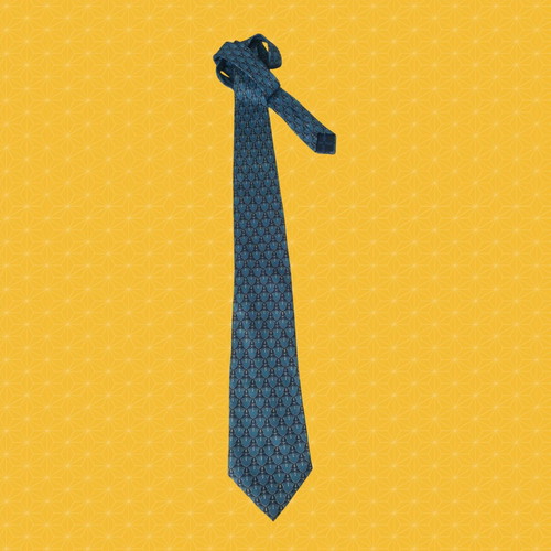 Nina Ricci silk tie like new, blue with classic pattern