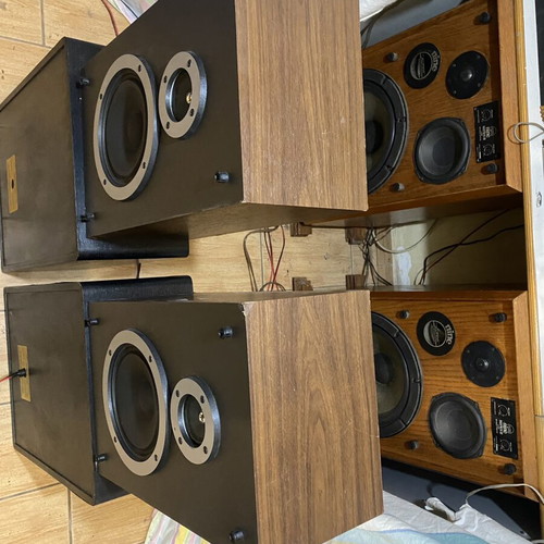 Wharfedale W-10 vintage 2-way speakers, made in England