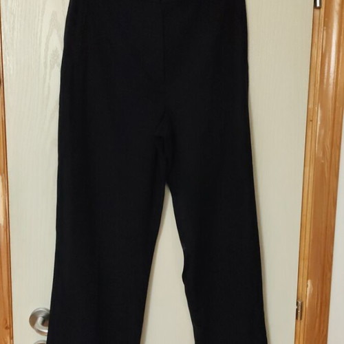 Black Toi&Moi pants size L like new