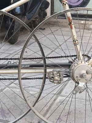 Peugeot T8 tandem city bicycle with MAFAC cantilever brakes