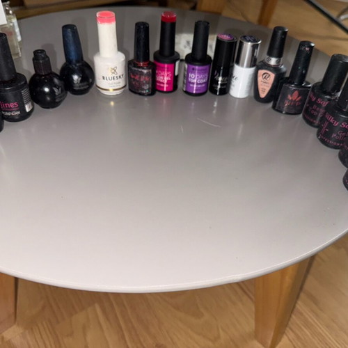 Semi-permanent nail polishes used, pack of 17, summer colors