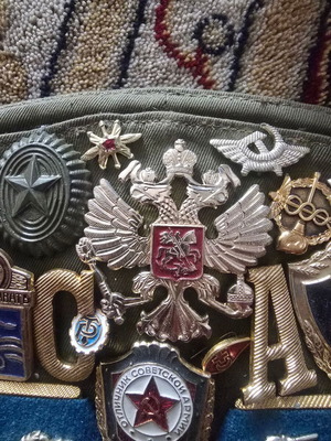 USSR δικοχό με 25 σήματα καρφίτσες σαν καινούργιο