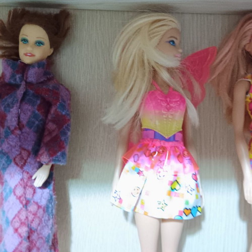 Barbie dolls used, lot of 4 children's