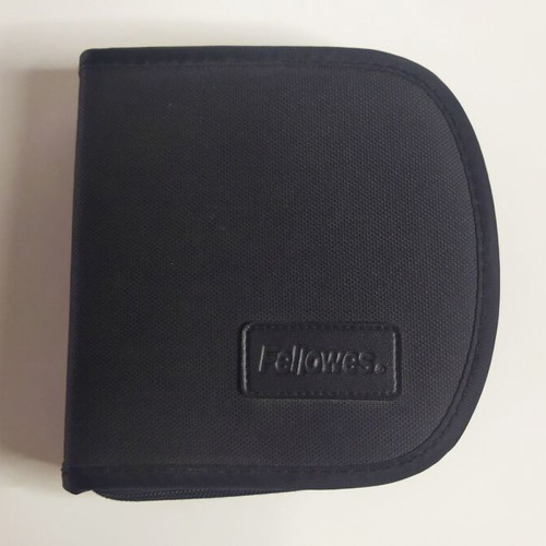 Fellowes portable case for 12 CDs like new