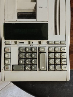 Olympia CPD 5212 vintage calculator used with broken tape tooth