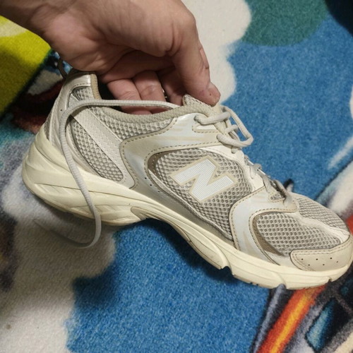New Balance 530 sneakers like new, size 40.5, beige