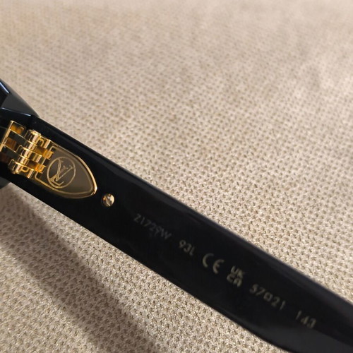 Louis Vuitton My Monogram Cat Eye sunglasses used, black