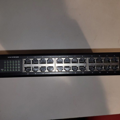 Linksys SR224 24-port 10/100 Mbps switch used