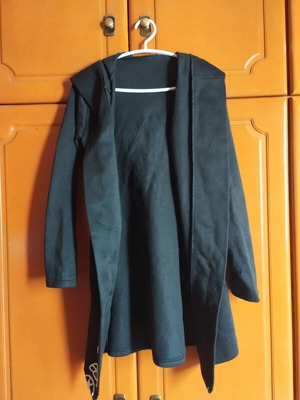 Cardigan used, black and white, size L without zipper or buttons