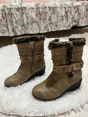 Booties used with inner lining size 36 beige