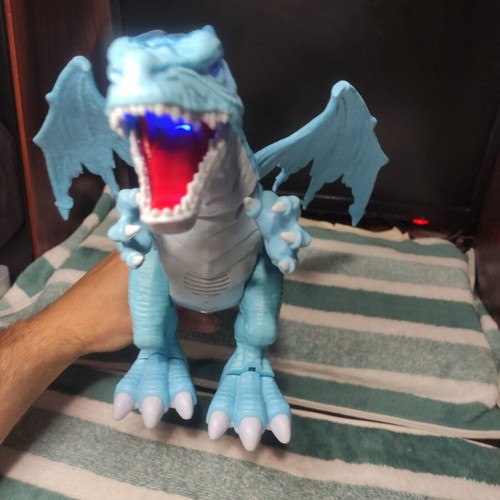 Zuru Robo Alive Ice Blasting Dragon like new