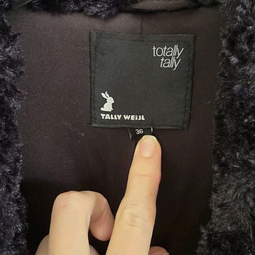 Tally Weijl fluffy vest like new, size S 36