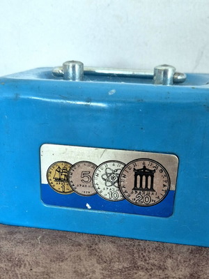 Ελληνικός κουμπαράς ΤΣΑΚΟΓΙΑΝΝΗ μεταχειρισμένος, διακοσμητικός, χωρίς βάση