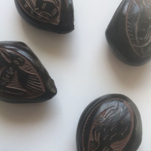 African art hand-carved nuts like new from Cameroon