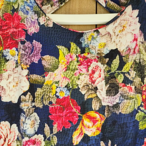 Floral fit & flare dress with bow back, like new, navy vintage print