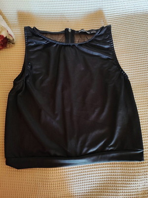 Black Benissimo Sleeveless Top size M like new with transparency and zipper