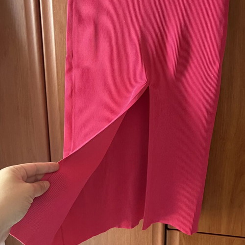 Zara midi skirt ripped fuchsia size L like new