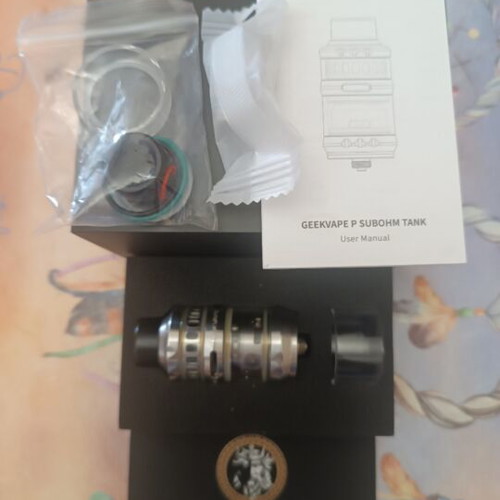 GeekVape P Sub Ohm Tank like new, 5ml capacity