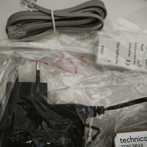 WIND Technicolor TDS136V2 wireless router with ADSL2+ and Ethernet switch