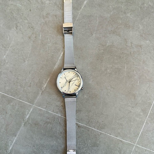 Komono Lexi Royale Marble watch used with silver bracelet and marble dial