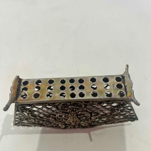 Vintage silver napkin holder used with engraved designs, 800 stamp
