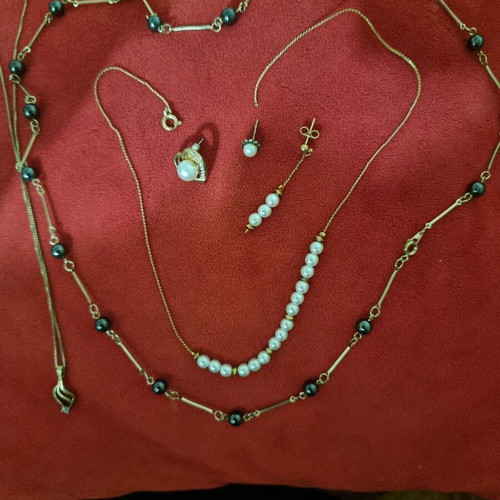 Vintage 3 gold-plated 9k necklaces and 3 earrings like new