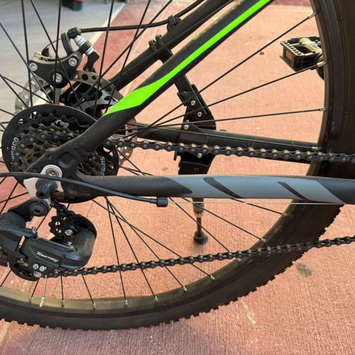 MBM Loop Disc 29 Inch Mountain Bike like new, Shimano components