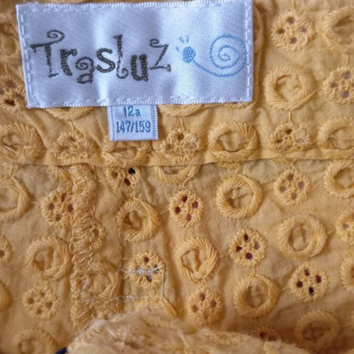 Shorts like new, size 146-152, yellow mustard color