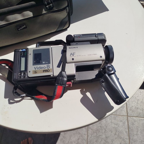 Sony CCD-V100E Video8 Pro vintage camcorder