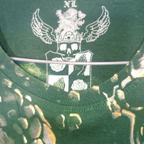 T-shirt green with embroidered golden skulls refurbished, XL size
