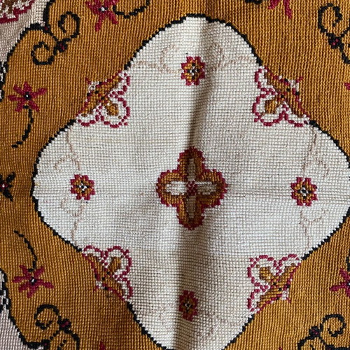 Handmade metrito embroidery used with velvet finish