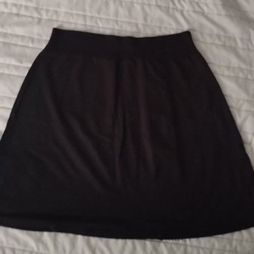 Skirt above the knee black, like new, thin fabric, size S